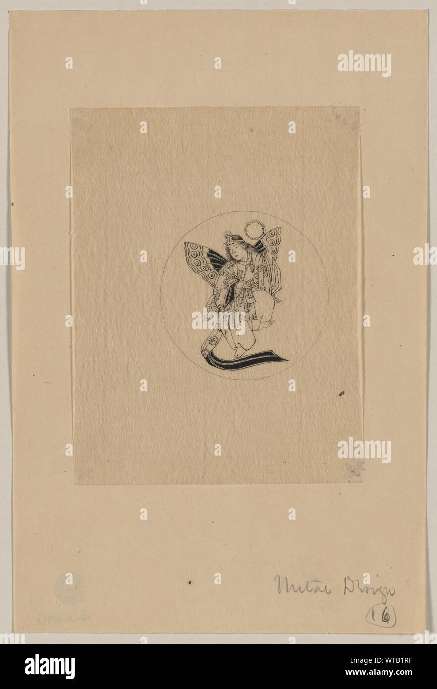 La ferronnerie design dans un cercle montrant une femme avec des ailes, peut-être un religieux, tenant un bâton et petit tambour Banque D'Images