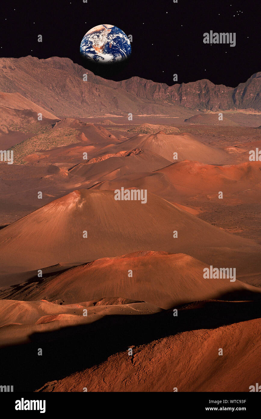 Paysage lunaire avec la terre à l'Horizon (image composite) Banque D'Images