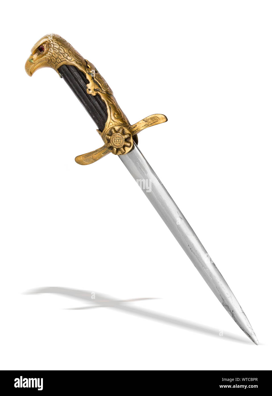 La Force aérienne bulgare dagger, modèle 1930, avec tous les supports en laiton décoré avec beaucoup de style de broderie Broderie, eagle head pommeau facettes re Banque D'Images