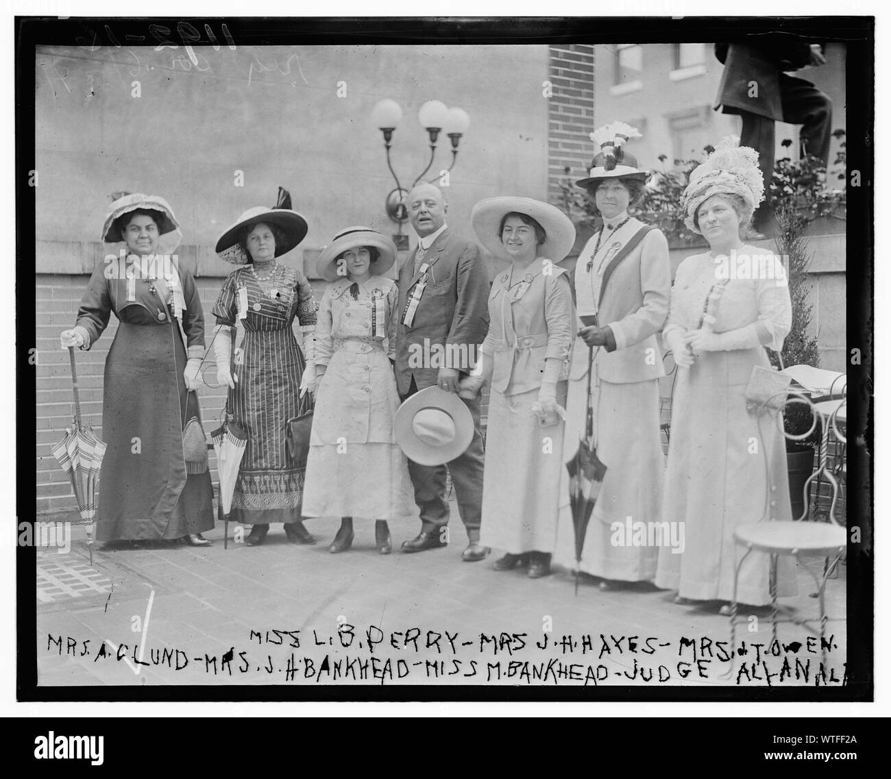 Mlle L.B. Mme Perry, J.H. Hayes, Mme J.T. Owen, Mme A. Clund, Mme J.H. Bankhead, Mlle M. Bankhead, Juge Alyanala Banque D'Images