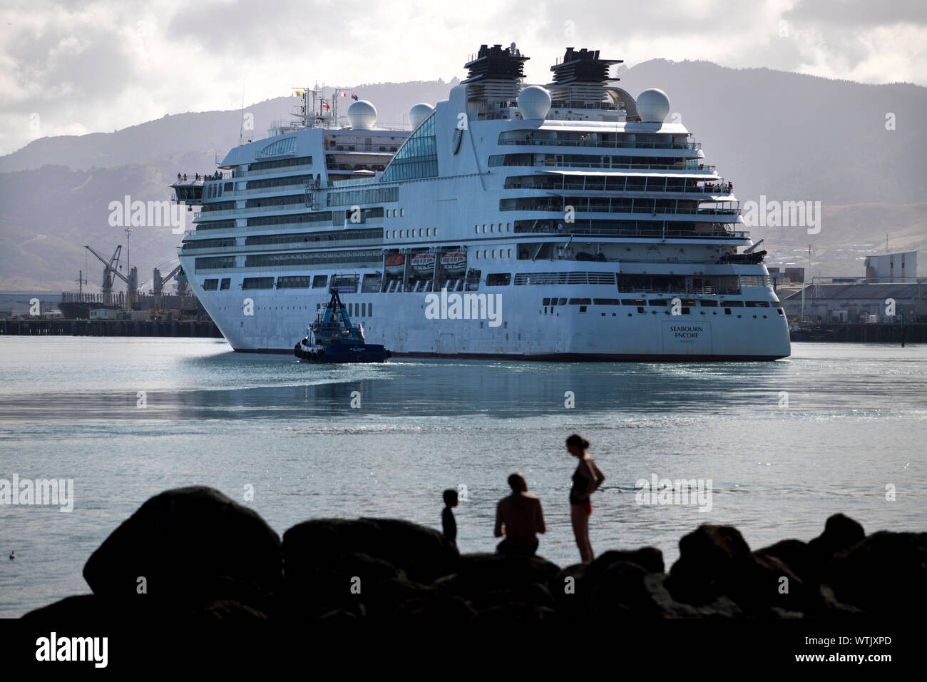 Photo par Tim Cuff - 25 janvier 2019 - Arrivée du bateau de croisière Seabourn encore au Port Nelson, Nouvelle-Zélande Banque D'Images