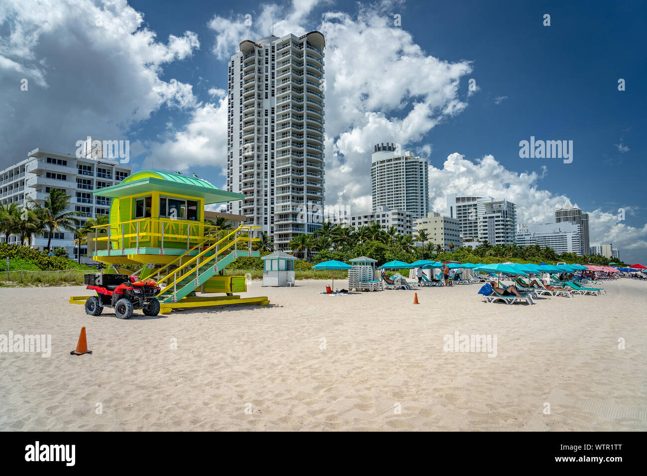 Miami Beach, Floride, USA - plage au milieu de l'enceinte de la plage Banque D'Images