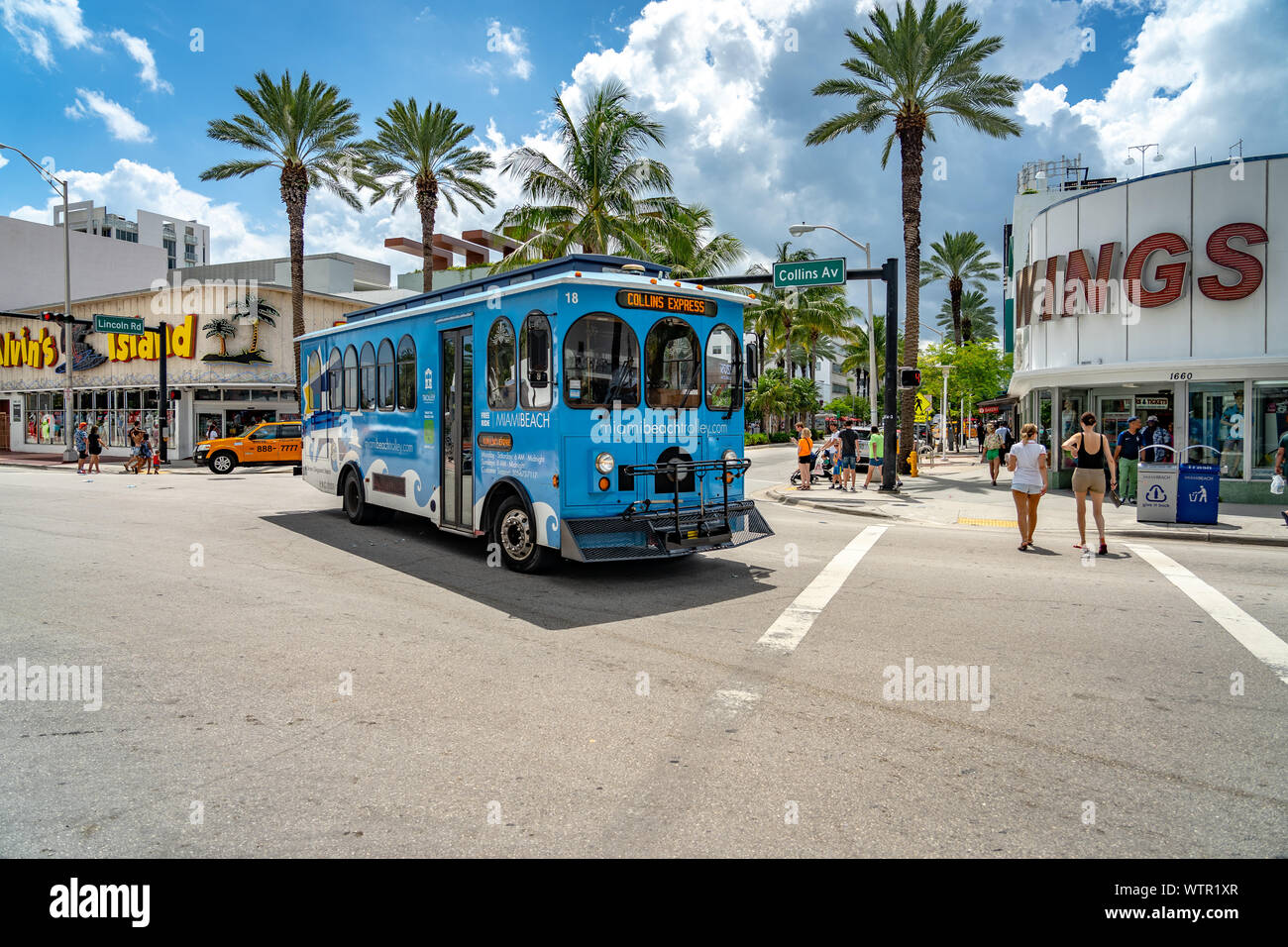 Miami Beach, Floride, Etats-Unis - un trolley de transport de passagers Banque D'Images