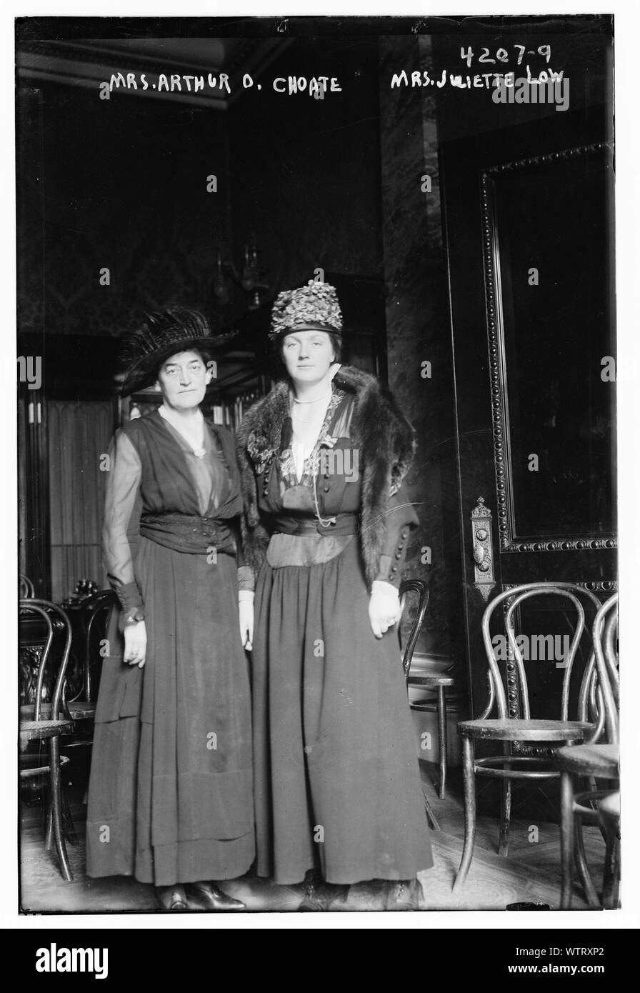 Mme Juliette Gordon Low (à gauche) Mme Arthur O. Choate (Anne Hyde Choate) (droite) Banque D'Images