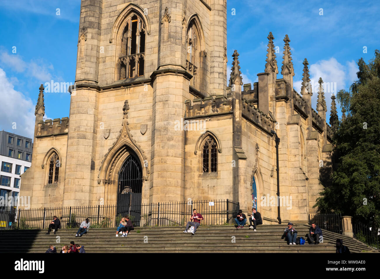 St Luke's Church, connu sous le nom de l'église bombardée, est une ancienne église paroissiale anglicane de Liverpool, en Angleterre. gravement endommagé par les bombes pendant la guerre. Banque D'Images