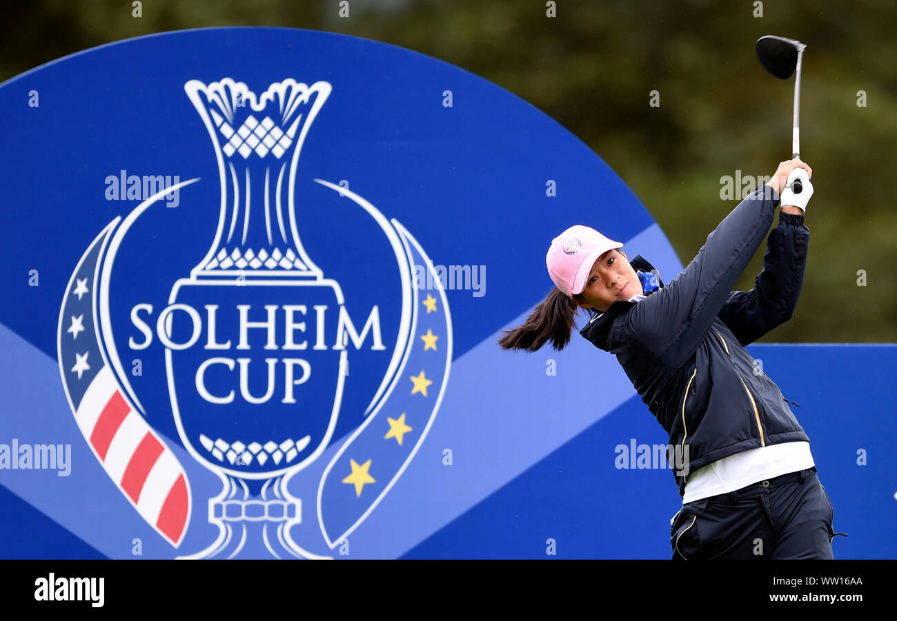 L'Europe de l'équipe Céline Boutier tees au large de la 5e au cours de l'aperçu jour 4 de la Solheim Cup 2019 à Gleneagles Golf Club, à Auchterarder. Banque D'Images