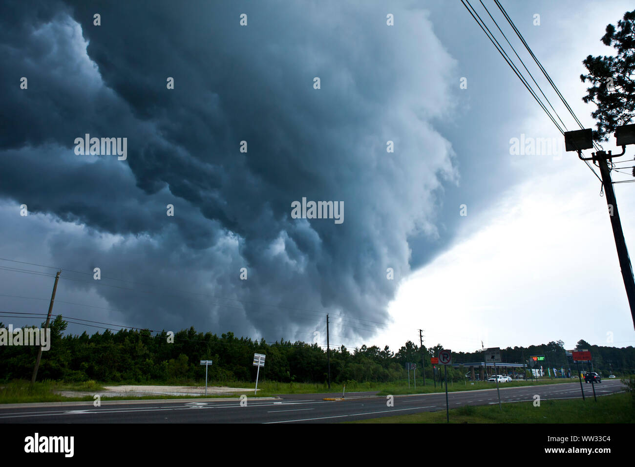 La formation de tornade de mur de nuages dans le centre de la floride Banque D'Images La formation de tornade de mur de nuages dans le centre de la floride Banque D'Images