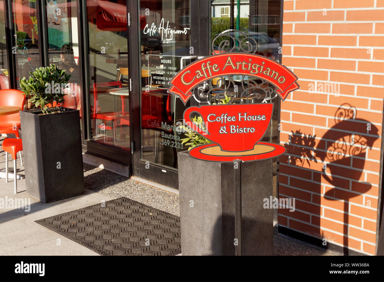 Caffe Artigiano coffee house on Main Street, Vancouver, BC, Canada Banque D'Images