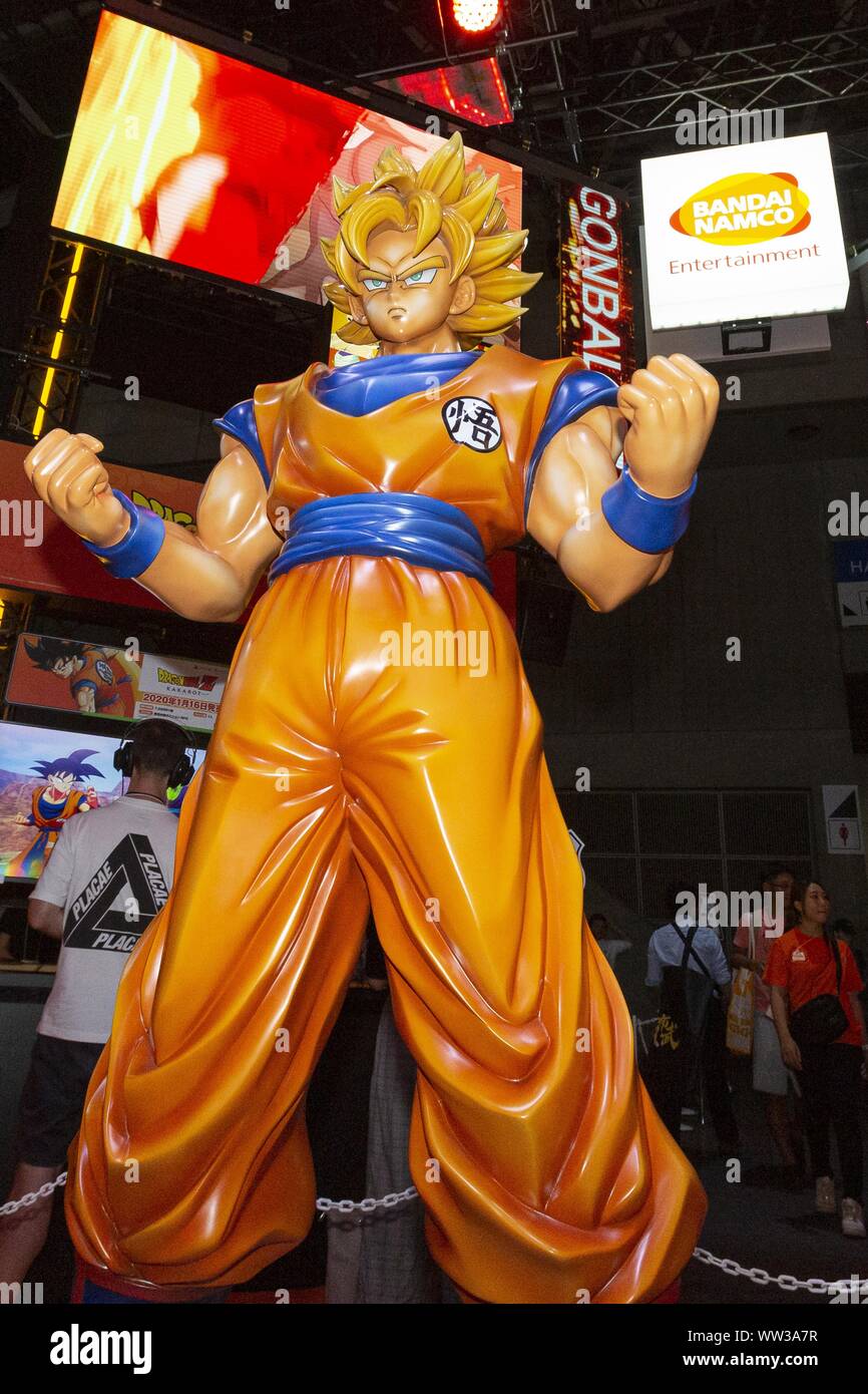 Chiba, Japon. Sep 12, 2019. Une statue de Dragon Ball Z Sangoku Super  Saiyan () sur l'affichage à Tokyo Game Show (TGS) 2019 à Makuhari Messe.  L'événement présente de nouvelles technologies telles