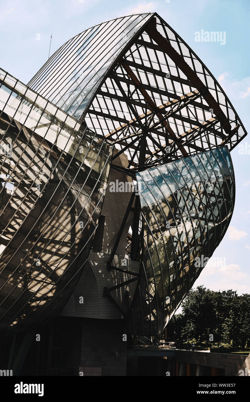 Belles courbes des capacités de création à Paris Banque D'Images