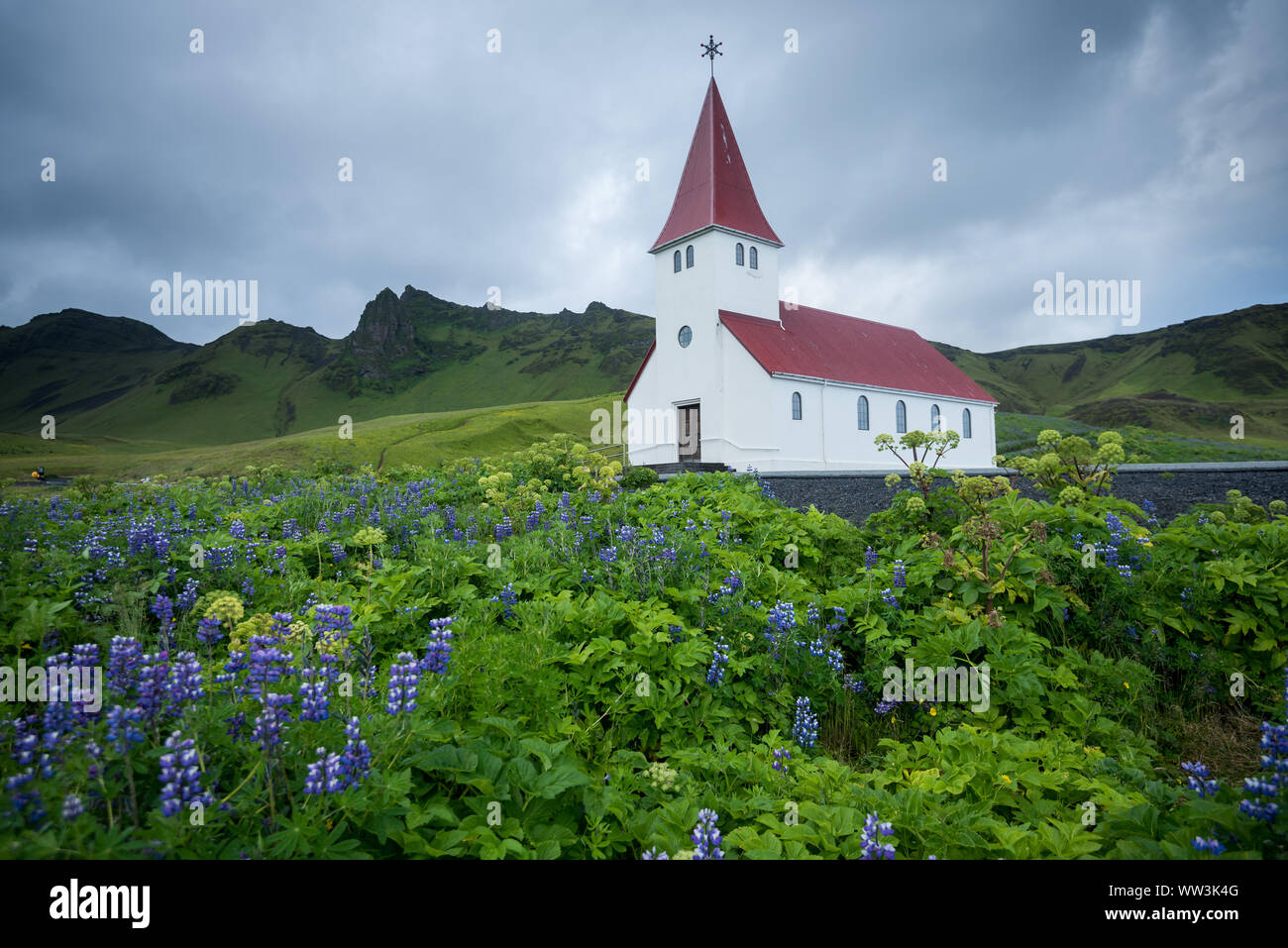 Célèbre dans l'église, l'Islande Vik Banque D'Images