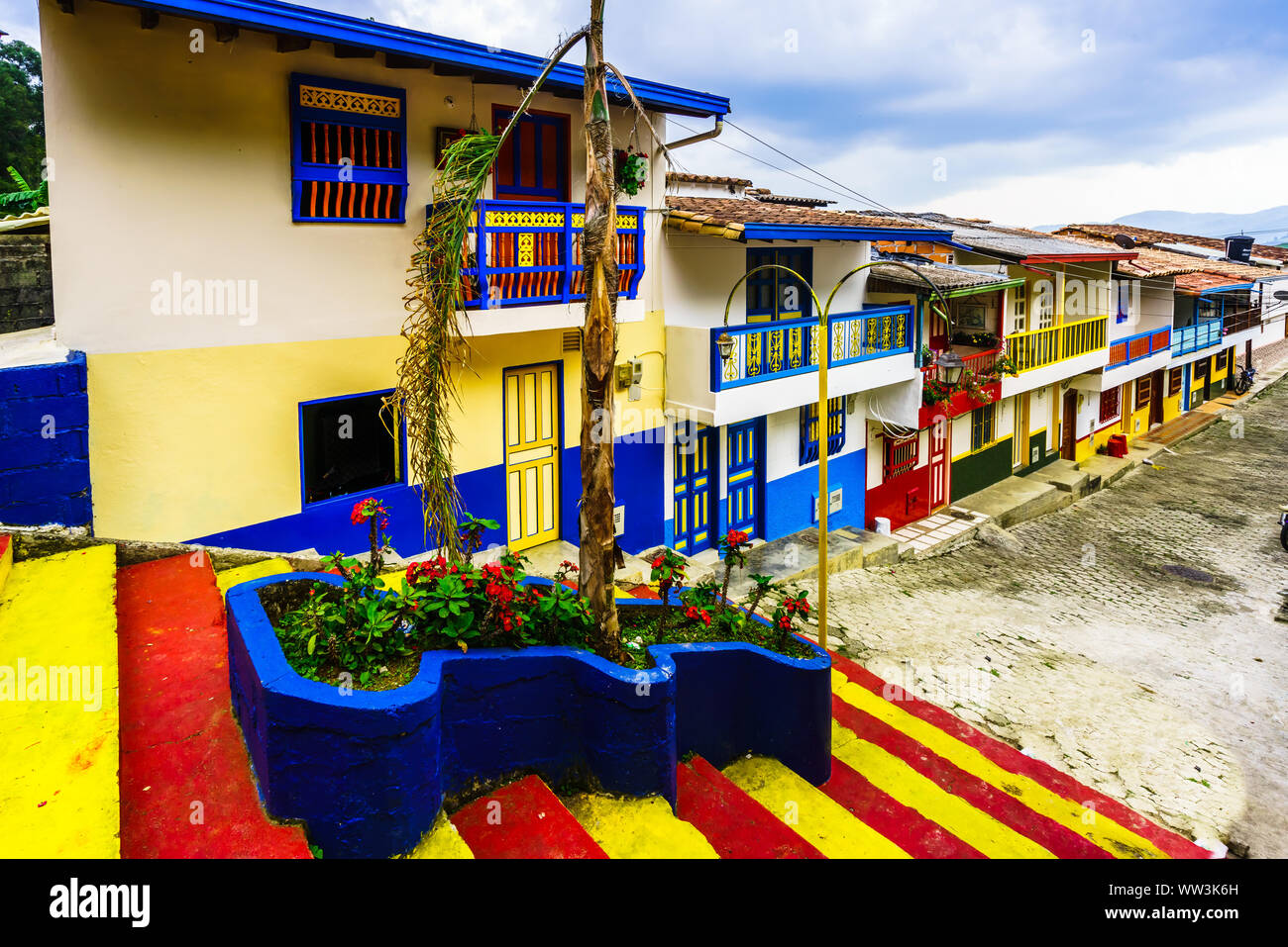 Vue sur Jerico, Colombie, Antioquia, rues de la ville coloniale, située dans le sud-ouest d'Antioquia, Colombie Banque D'Images
