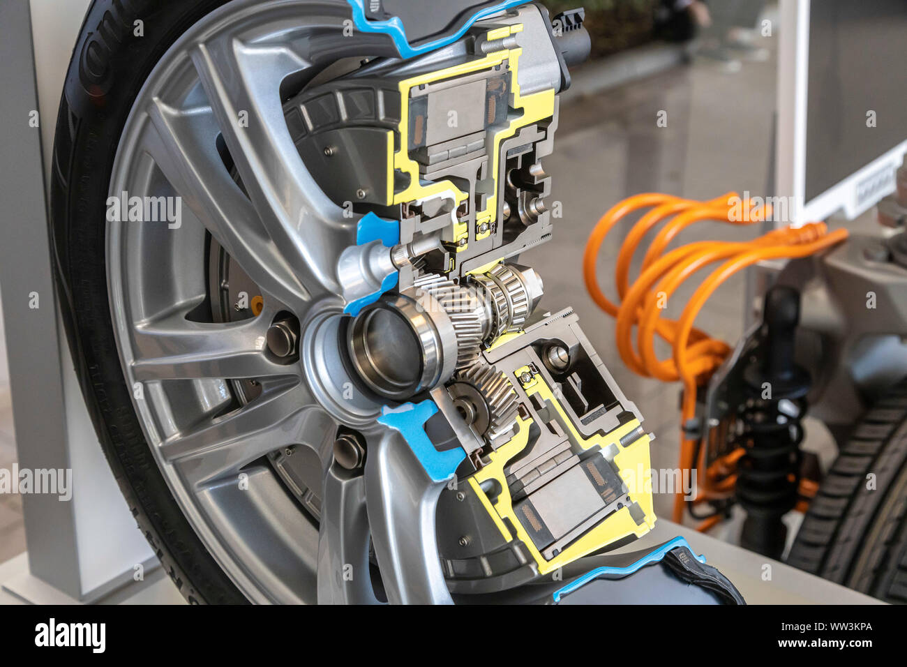 Moteur électrique, transmission et frein intégré à la roue par Schaeffler Banque D'Images