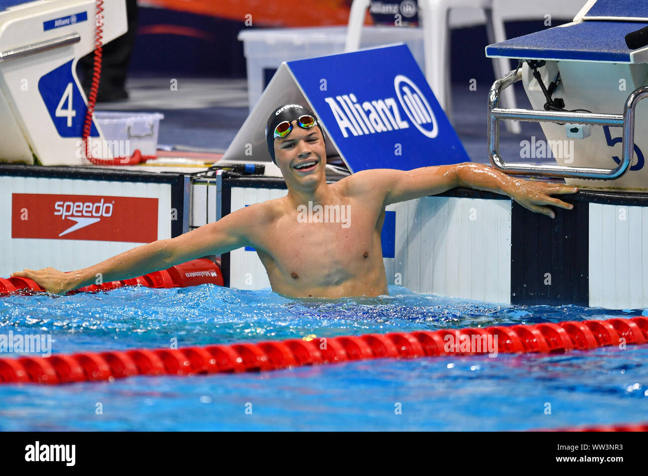 Londres, Royaume-Uni. 12 Sep, 2019. L'Allemagne ENGEL Taliso célèbre gagner de la concurrence le 100 m brasse SB13 Dernier jour de 2019 au cours de quatre natation Championnats du monde Para Allianz à Londres Natation Centre le jeudi 12 septembre 2019. Londres en Angleterre. Credit : Taka G Wu/Alamy Live News Banque D'Images