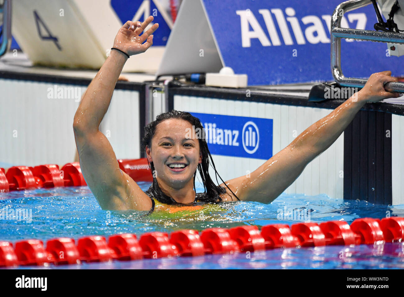 Londres, Royaume-Uni. 12 Sep, 2019. TAI la Grande-Bretagne célèbre Alice après le 400m nage libre finale S8 pendant quatre jours de 2019 aux Championnats du monde de natation Para Allianz à Londres Natation Centre le jeudi 12 septembre 2019. Londres en Angleterre. Credit : Taka G Wu/Alamy Live News Banque D'Images