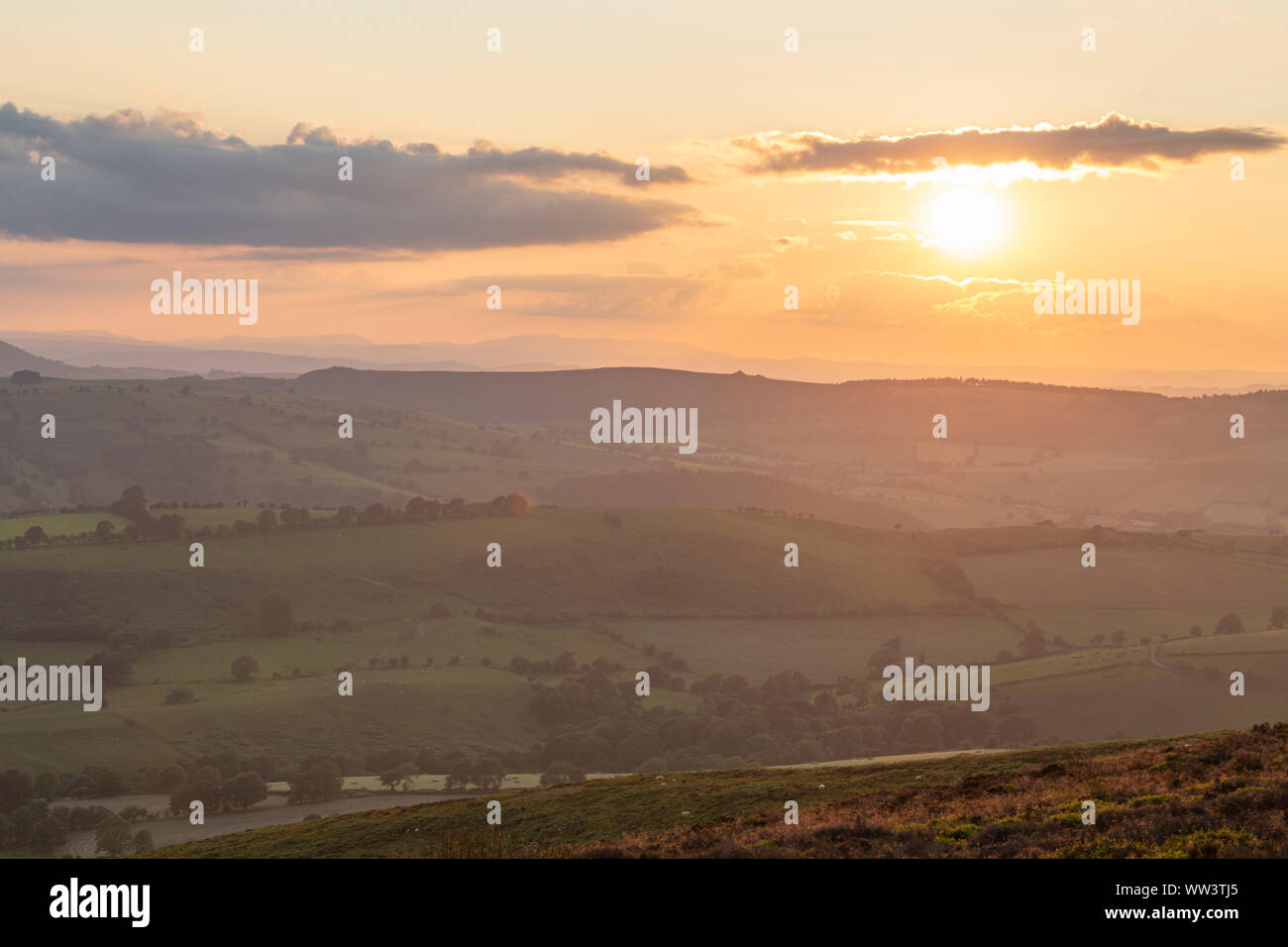Coucher de soleil sur les collines du Shropshire, Royaume-Uni Banque D'Images