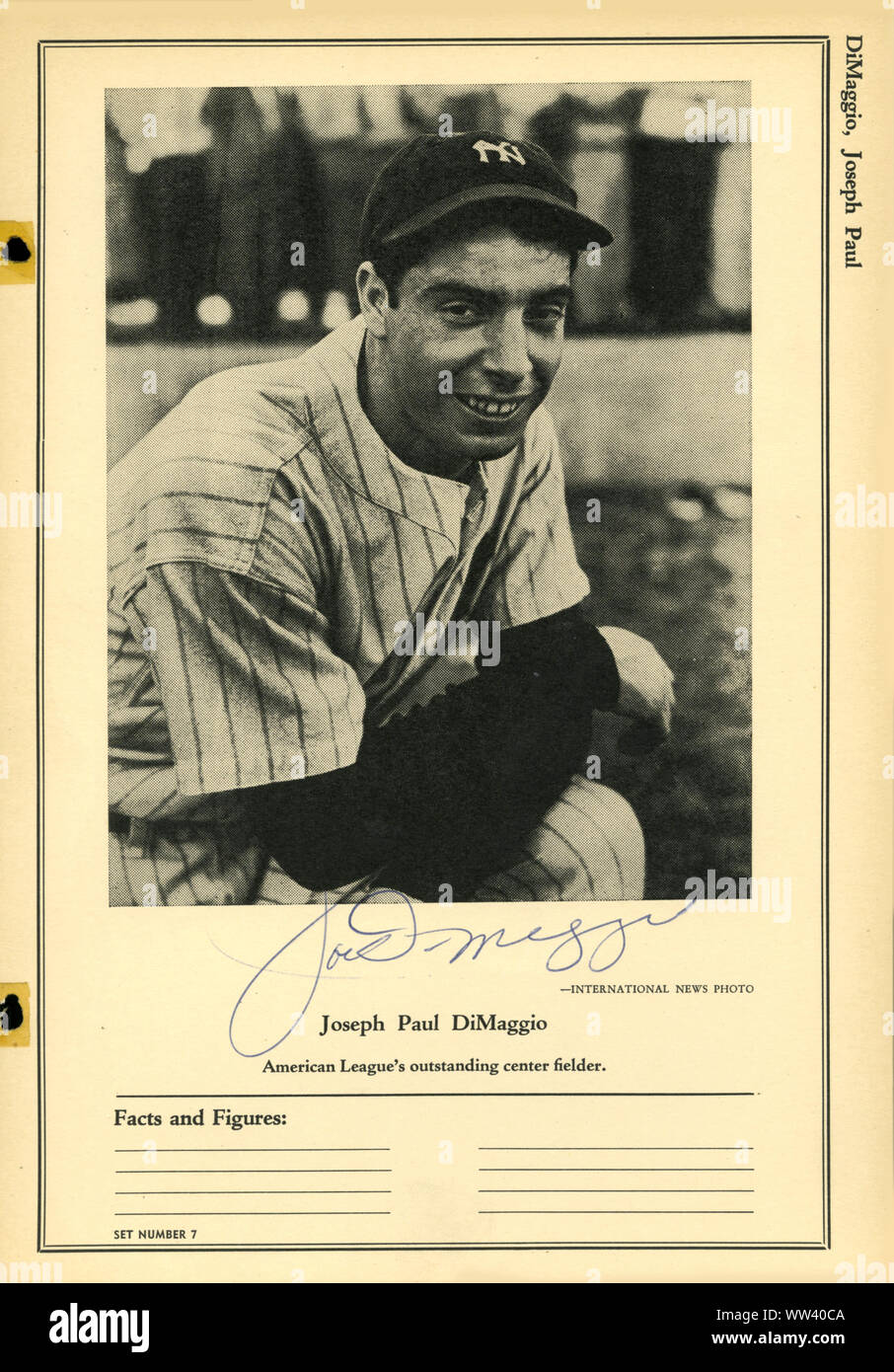 Photo autographiée de Joe DiMaggio le célèbre joueur de baseball superstar avec les Yankees de New York qui était marié à Marilyn Monroe. Banque D'Images