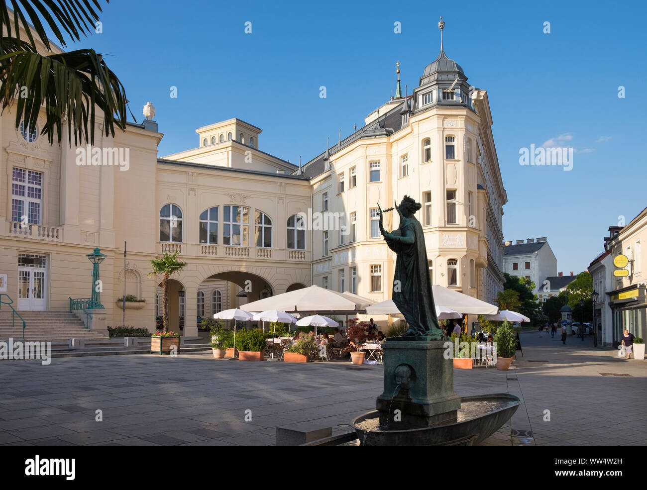 Théâtre Municipal, place du théâtre, Baden, près de Vienne, Industrieviertel, Basse Autriche, Autriche Banque D'Images