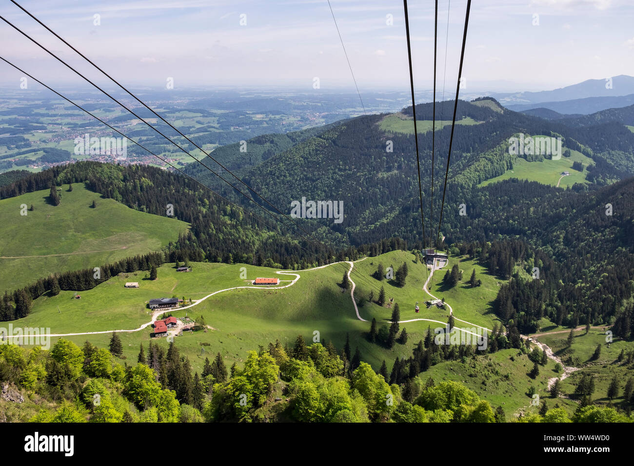 BrÃ¼Ndling alp et téléphérique Hochfelln, Bergen, Alpes de Chiemgau, Chiemgau, Haute-Bavière, Bavière, Allemagne Banque D'Images