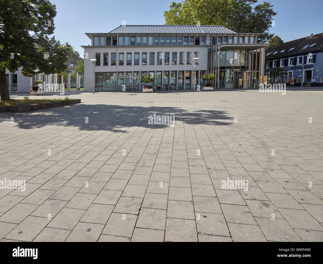 Parvis de l'hôtel de ville de Lahr avec Banque D'Images