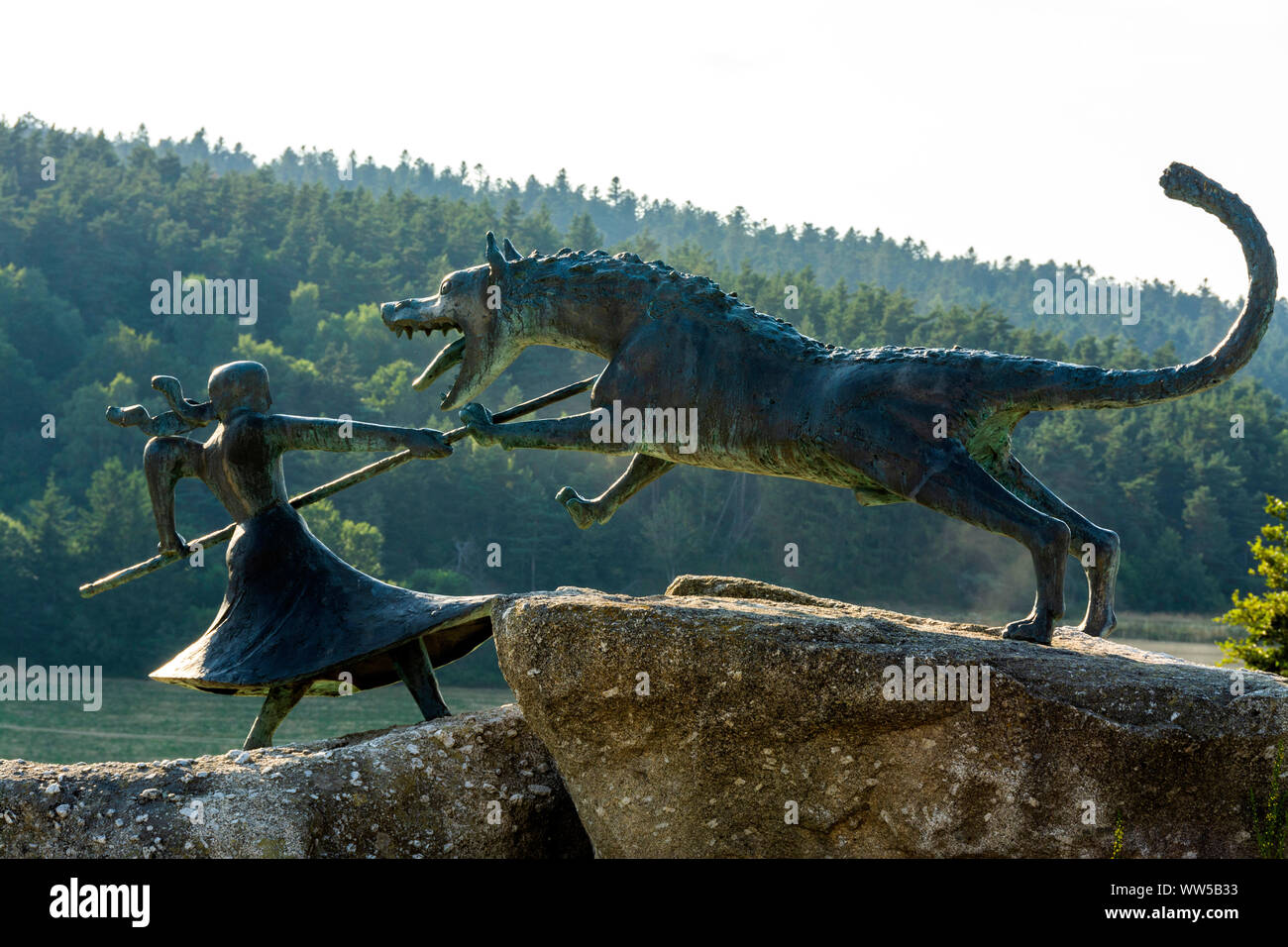 Sculpture De La B Te Du G Vaudan Par Philippe Kaeppelin Auvers Loz Re Margeride Auvergne