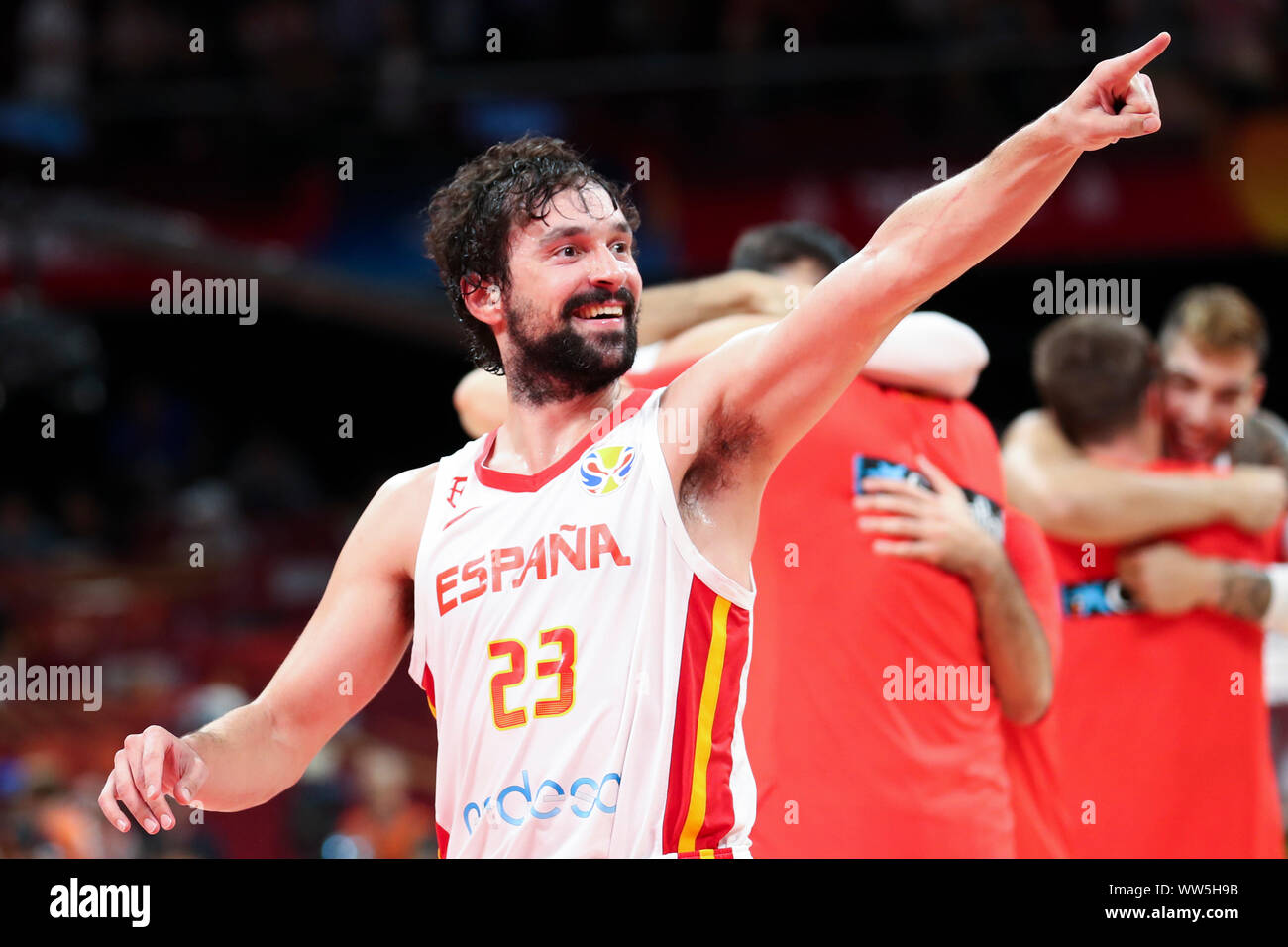 Beijing, Chine. 13 Sep, 2019. Sergio Llull d'Espagne célèbre après le match de demi-finale entre l'Espagne et l'Australie à la Coupe du Monde de la FIBA 2019 à Beijing, capitale de Chine, le 13 septembre 2019. Credit : Meng Yongmin/Xinhua/Alamy Live News Banque D'Images