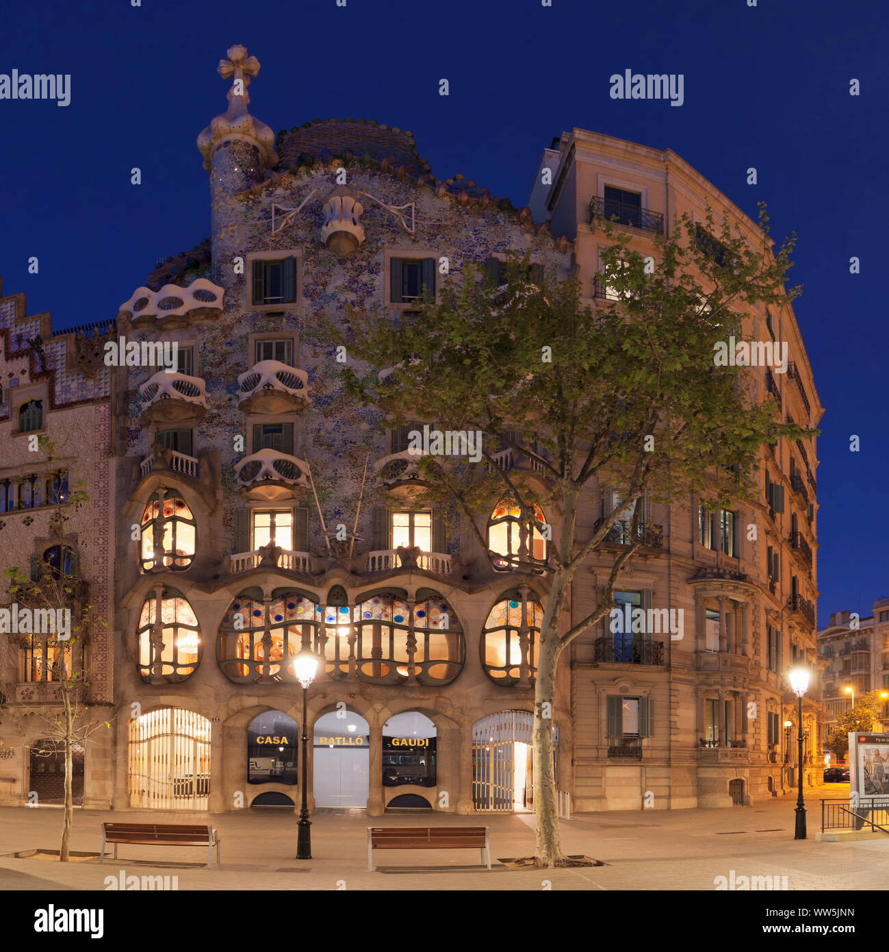 Casa Batllo, du patrimoine culturel mondial de l'UNESCO, le modernisme, l'architecte Antoni Gaudi, Eixample, Barcelone, Catalogne, Espagne Banque D'Images