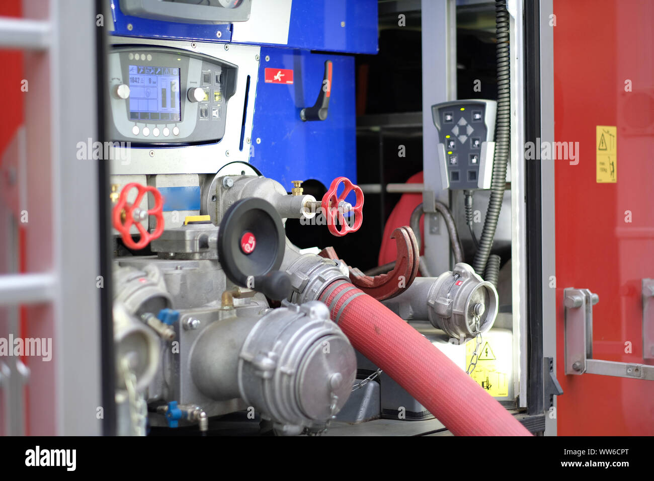 Panneau de contrôle et de l'équipement à bord du camion à incendie Banque D'Images