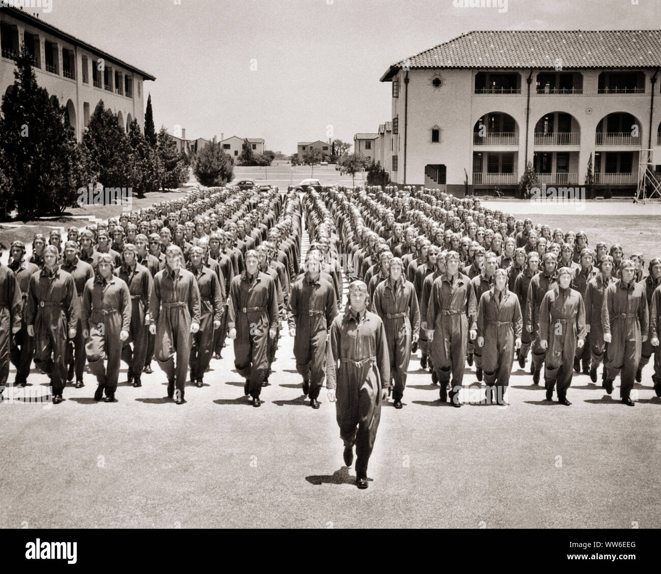 1940 LIGNES DE UNITED STATES ARMY AIR CORPS FLYING CADETS EN UNIFORME ...
