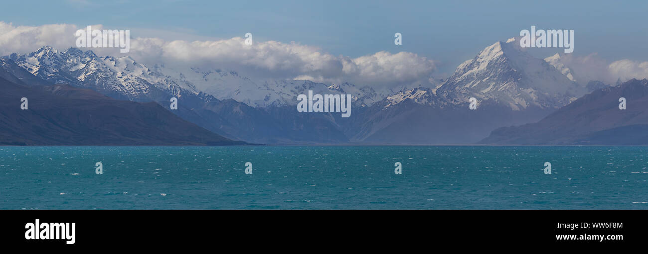 Les montagnes qui s'élèvent de la terre de Nouvelle-Zélande remplissent la terre de splendeur. Snow capped, Mount Cook, Glenarchy, Wanaka Banque D'Images