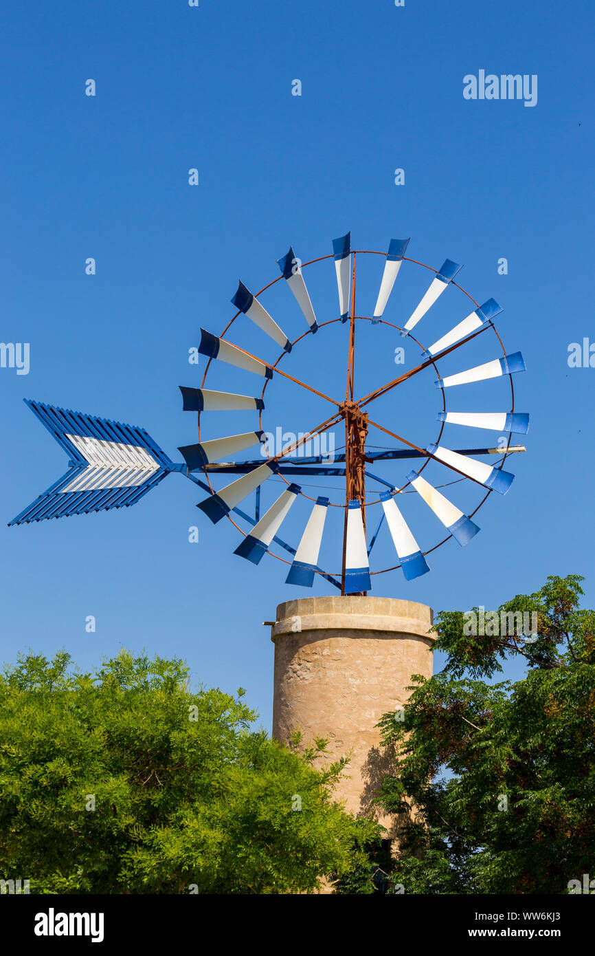 Un moulin à vent, typique de l'île de Majorque, Iles Baléares, Espagne, le sud de l'Europe Banque D'Images