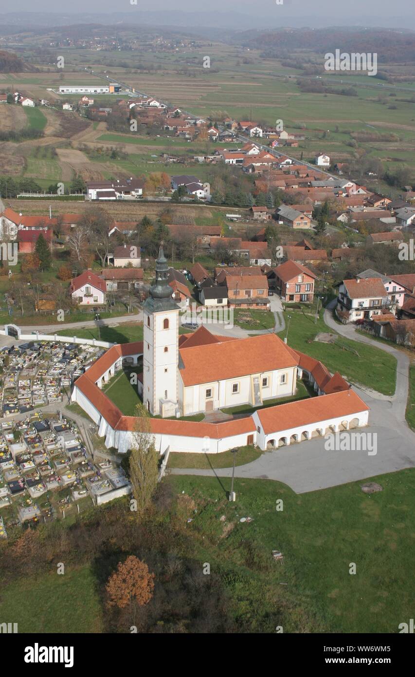 L'église de trois rois en Komin, Croatie Banque D'Images