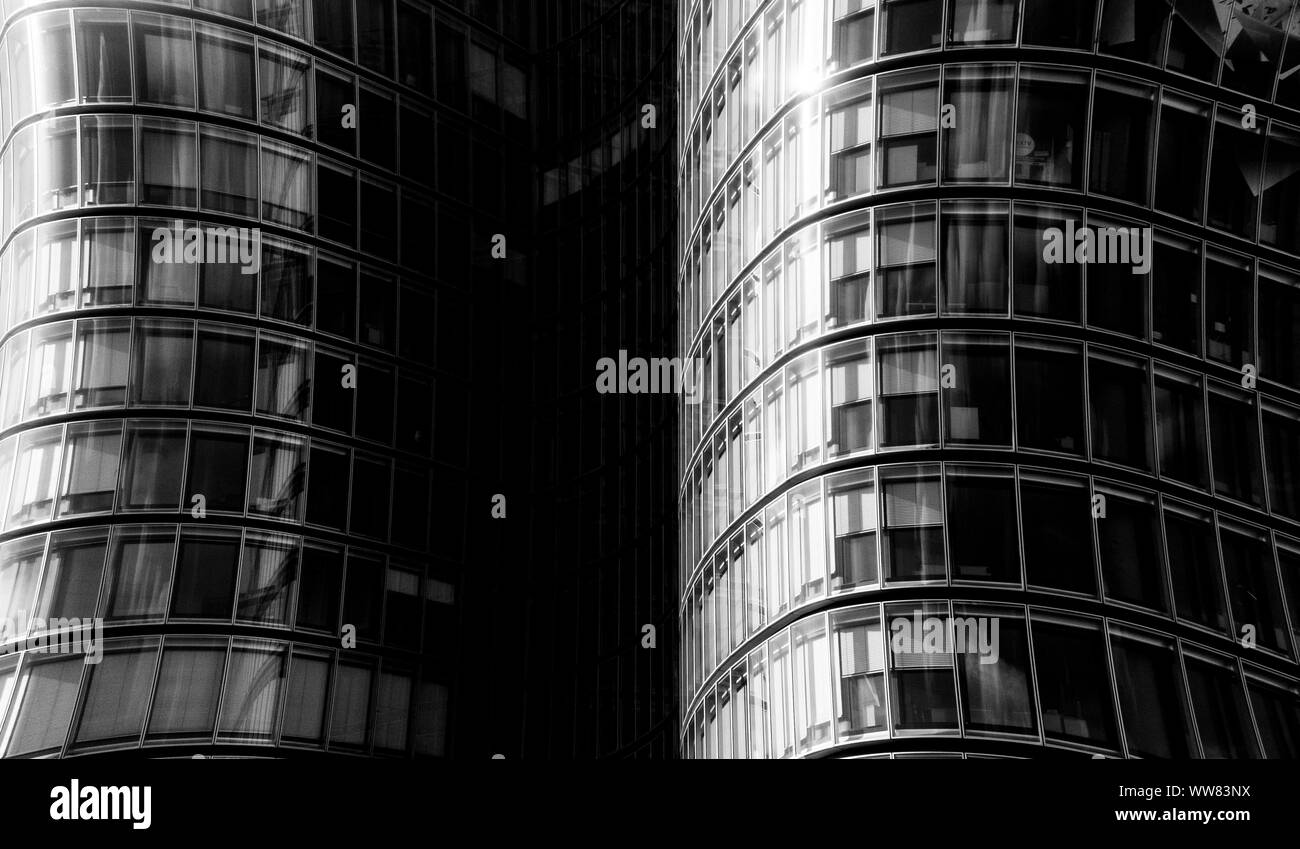 Détail d'un édifice de verre à Zagreb, Croatie Banque D'Images