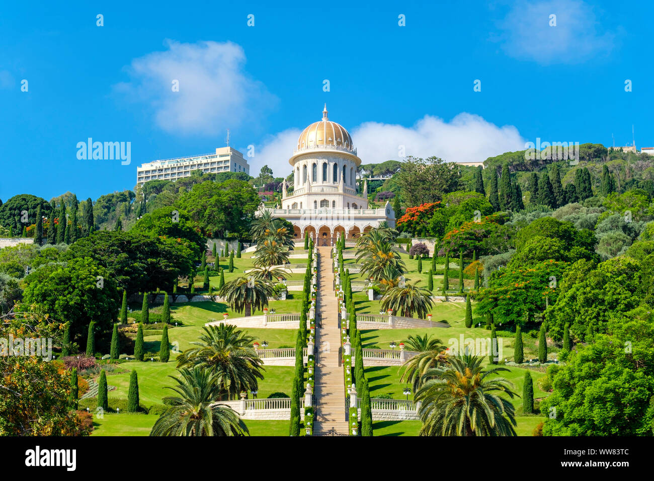 Israël, Haifa, district de Haïfa. Mausolée du Báb et inférieure en terrasses des jardins Baha'i. Banque D'Images