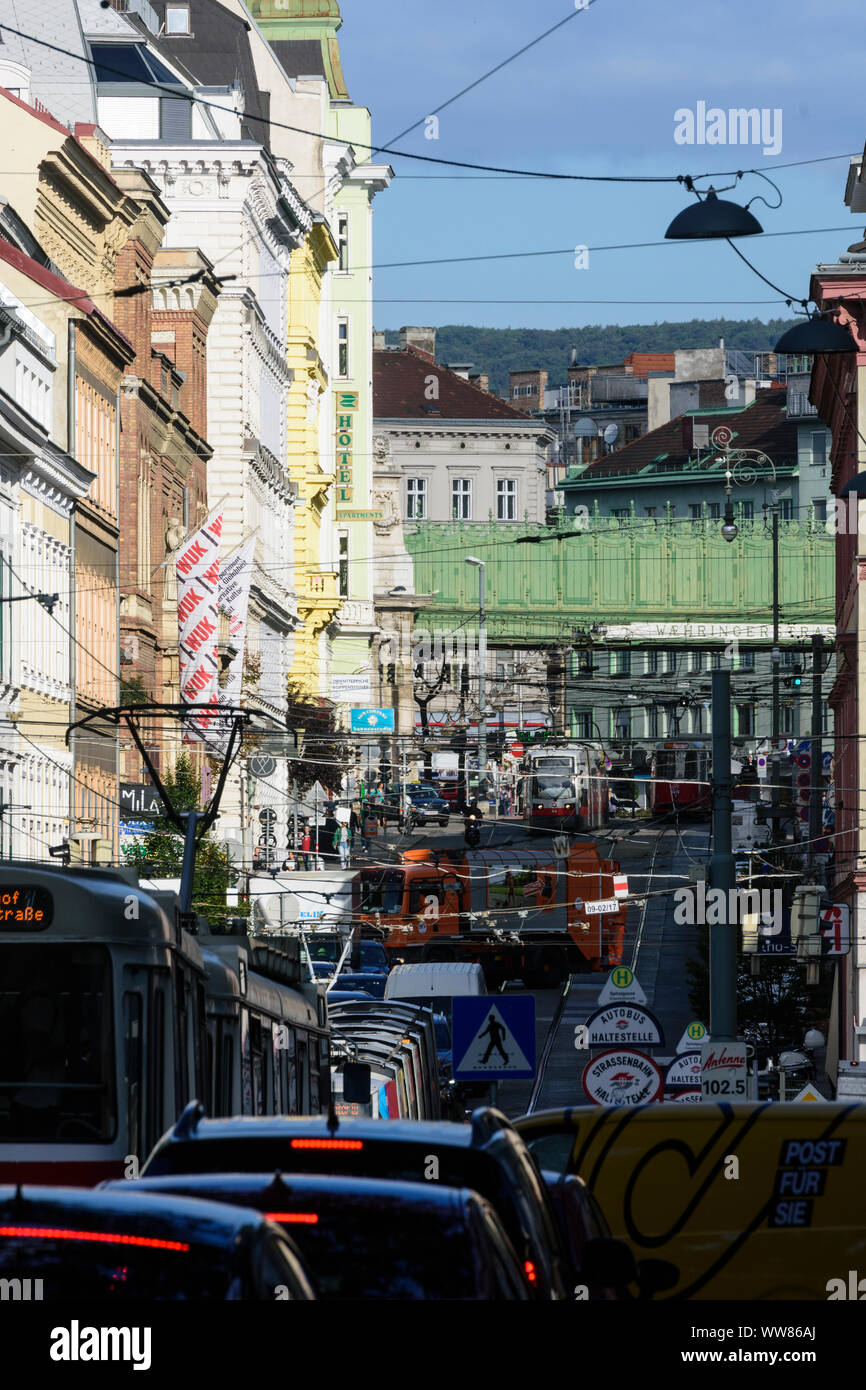 Wien, Vienne : rue Währinger Straße, tramway, bus, métro ligne 6, embouteillage, l'Autriche, Wien, 09. Alsergrund Banque D'Images