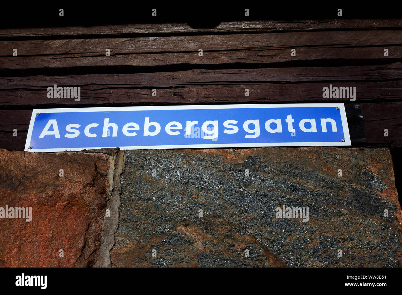Affiches pour le Aschebergsgatan street. Banque D'Images