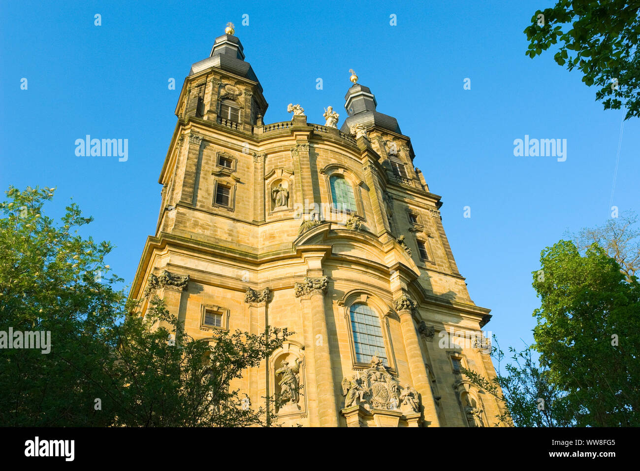 Allemagne, Bavière, Bad Staffelstein, monastère de Banz, ancien monastère bénédictin, Saint Dionysius et monastère de Saint Pierre les eglises, double-façade tour Banque D'Images