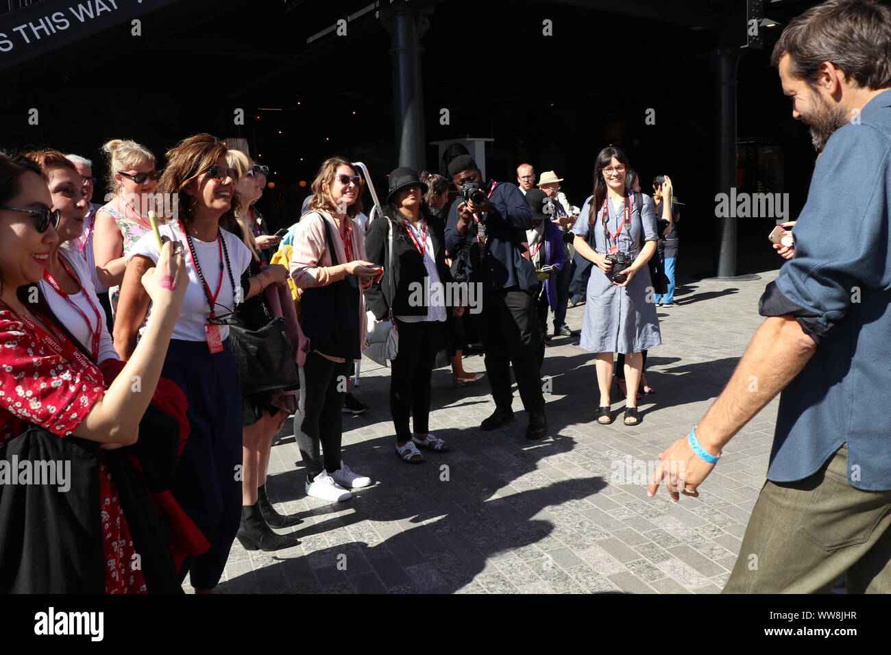 LONDON DESIGN FESTIVAL 14 - 22 septembre 2019 .London Design Festival retourne à la capitale au mois de septembre avec une célébration de la ville de design .ayant lieu dans la capitale le festival va transformer la ville avec un prograof projets.Festival installations commissions ,ateliers Entretiens ,et de ses partenaires du 14 au 22 septembre 2019 . La vision de London Design Festival, c'est célébrer et promouvoir Londres comme la capitale mondiale de la conception . London UK Banque D'Images