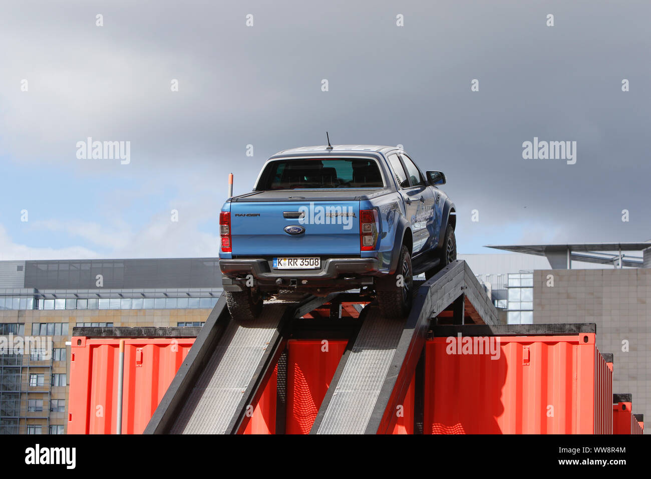 Francfort, Allemagne. Sep 12, 2019. Ford F-150 Raptor camion pick-up de disques sur une piste hors route au 2019 Internationale Automobil-Ausstellung (AAI). (Photo de Michael Debets/Pacific Press) Credit : Pacific Press Agency/Alamy Live News Banque D'Images