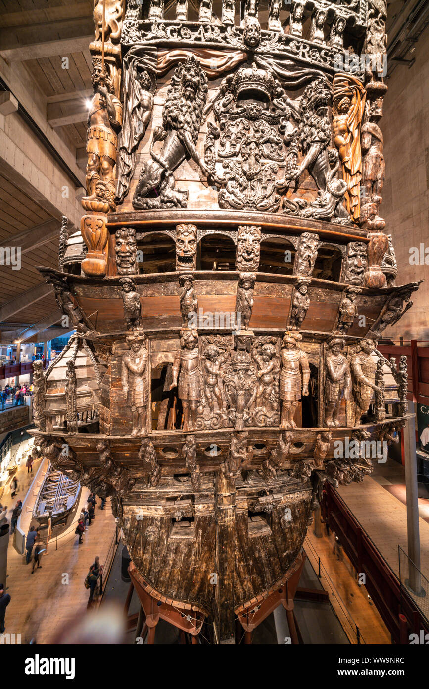 Les détails des sculptures en bois qui décorent l'intérieur du navire Vasa (Vasamuseet Musée Vasa), Stockholm, Suède Banque D'Images