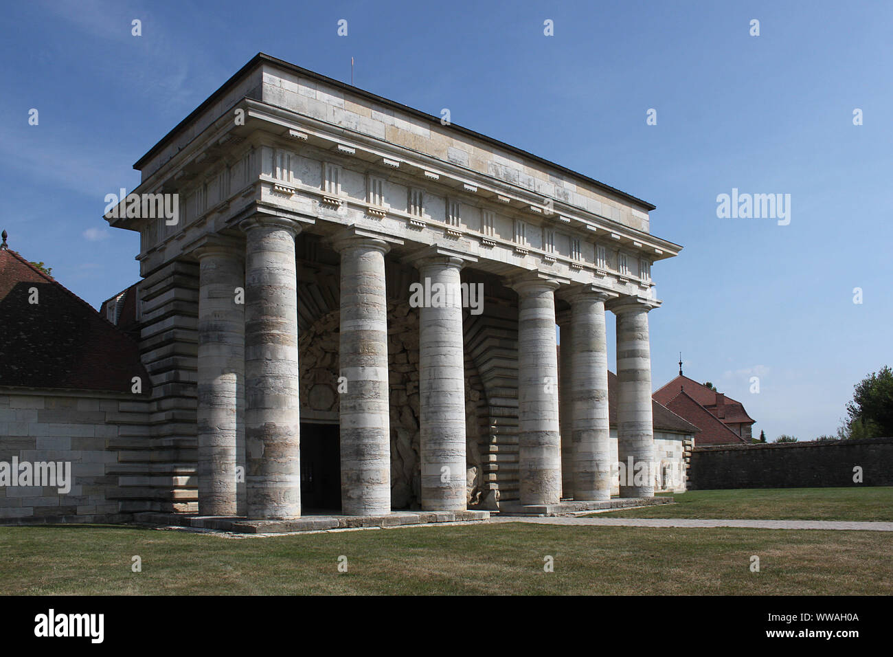 L'entrée de la Saline royale (saline royale) à Arc-et-Senans. L'architecte Ledoux a été inspiré par les gravures de les temples de Paestum, Italie Banque D'Images