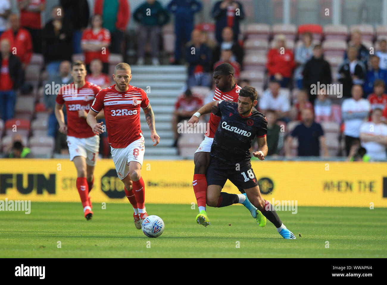 Middlesborough, UK. 14Th Sep 2019. L'Dijksteel Anfernee de Middlesbrough en action avec la lecture pendant le ciel Lucas Boye parier match de championnat entre Middlesbrough et lecture du Riverside Stadium, Middlesbrough le samedi 14 septembre 2019. (Crédit : Mark Fletcher | MI News) usage éditorial uniquement, licence requise pour un usage commercial. Photographie peut uniquement être utilisé pour les journaux et/ou magazines des fins éditoriales Crédit : MI News & Sport /Alamy Live News Crédit : MI News & Sport /Alamy Live News Banque D'Images