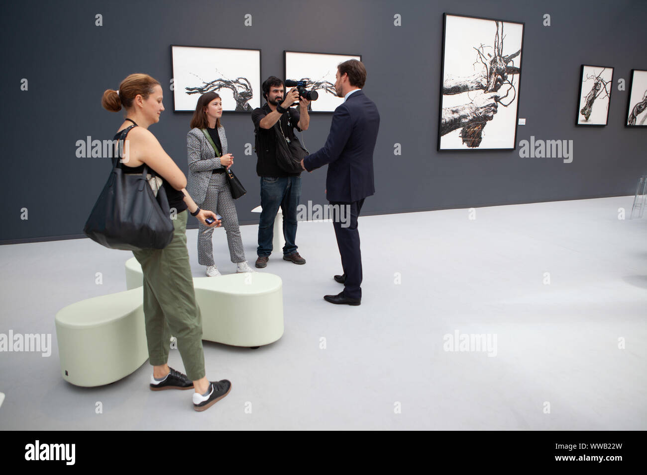 L'Art à Paris, La Biennale de Paris, l'Universelle Art Fair, Paris, France Banque D'Images