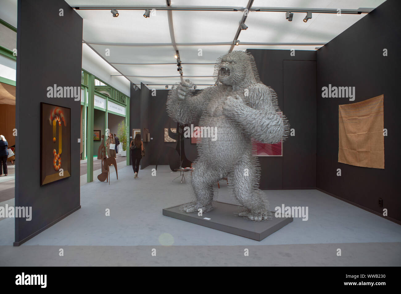 L'Art à Paris, La Biennale de Paris, l'Universelle Art Fair, Paris, France Banque D'Images