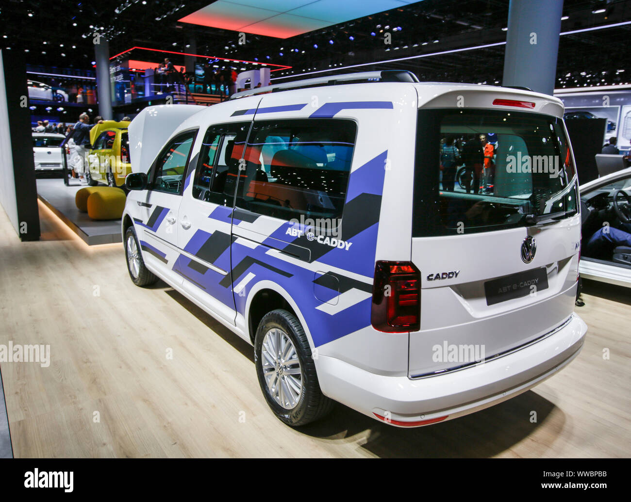 Francfort, Allemagne. Sep 12, 2019. Le constructeur automobile allemand affiche l'ABT VW Caddy-e à la voiture électrique 2019 Internationale Automobil-Ausstellung (AAI). (Photo de Michael Debets/Pacific Press) Credit : Pacific Press Agency/Alamy Live News Banque D'Images