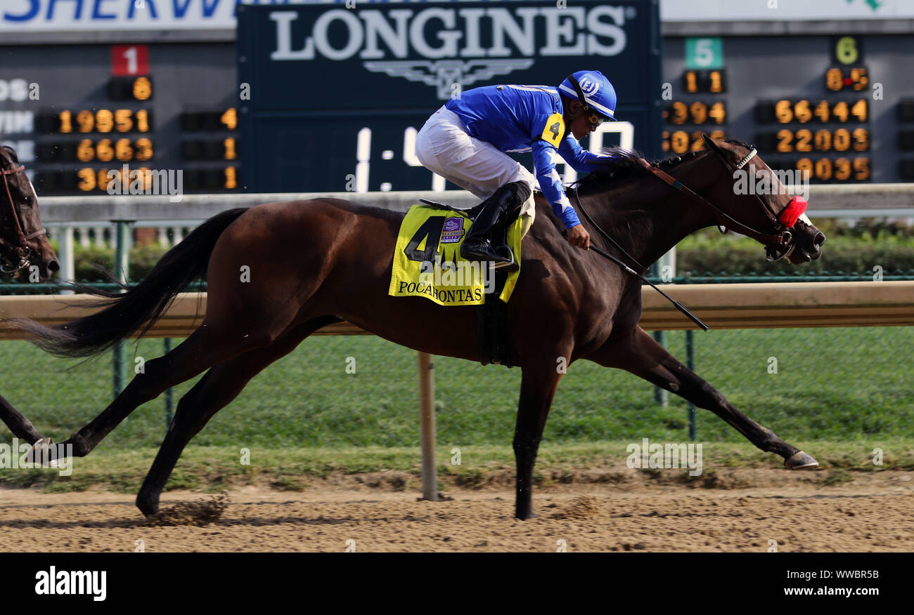 Louisville, Kentucky, USA. 14Th Sep 2019. 14 septembre 2019 : Lazy Daisy (# 4, Abel Cedillo) gagne le Pieux Pocahontas à Churchill Downs, à Louisville, Kentucky. Trainer Doug O'Neill, propriétaire ERJ Racing LLC (Eric Johnson), de grands amis stables LLC (Scott Kaplan), et Tom Mansor. Par Paynter x Intention romantique (Suave) Mary M. Meek/ESW/CSM/Alamy Live News Banque D'Images