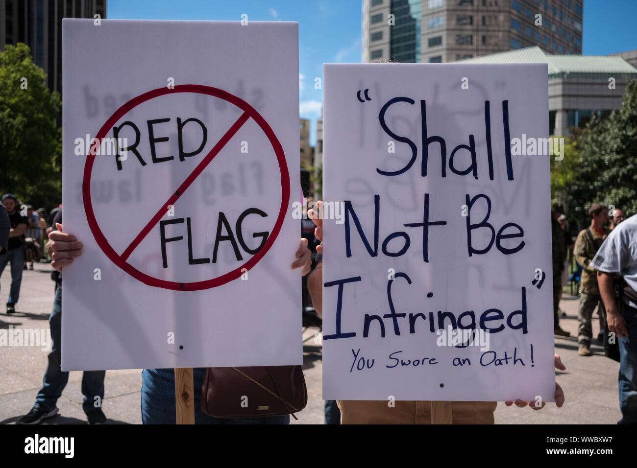 Columbus, États-Unis. 14Th Sep 2019. Des pancartes lors d'une pro-gun rassemblement contre l'ordre du jour le contrôle des armes à feu à Columbus. Credit : SOPA/Alamy Images Limited Live News Banque D'Images