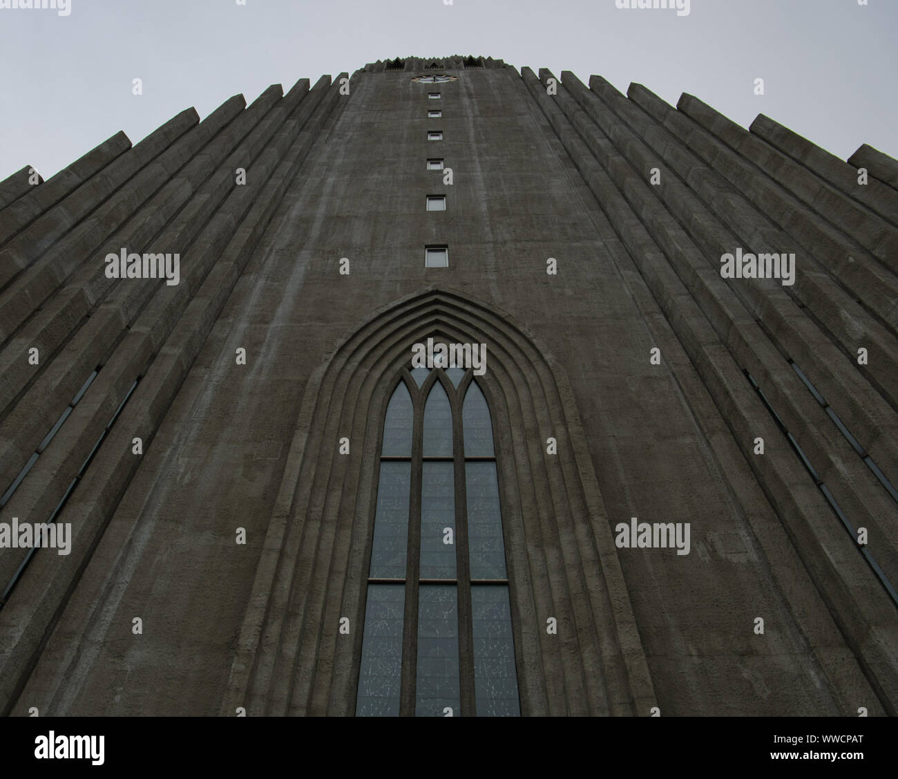 Face à l'église d'état de l'Islande à Reykjavik Banque D'Images