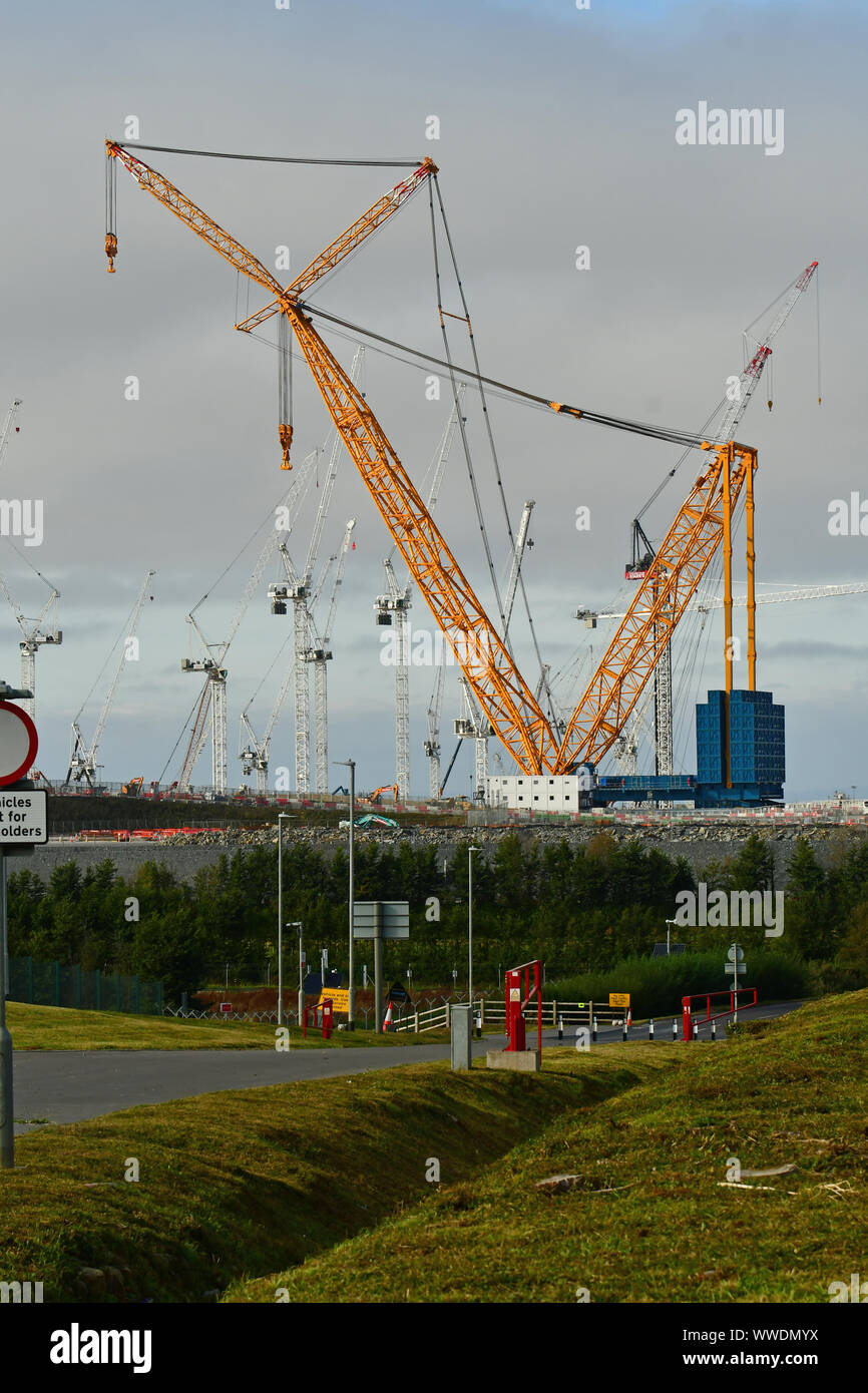 Hinckley Point, UK. 15 Sep, 2019. Rencontrez Big Carl les mondes plus grand Crane commence à travailler à Hinckley Point Power Station .l'article 656 pieds de hauteur 250mètres. Crédit : Robert Timoney/Alamy Live News Banque D'Images