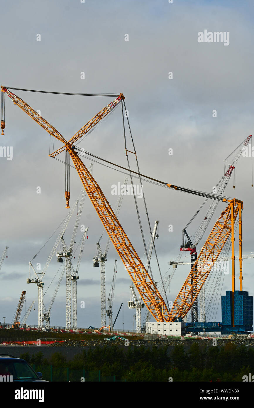 Hinckley Point, UK. 15 Sep, 2019. Rencontrez Big Carl les mondes plus grand Crane commence à travailler à Hinckley Point Power Station .l'article 656 pieds de hauteur 250mètres. Crédit : Robert Timoney/Alamy Live News Banque D'Images